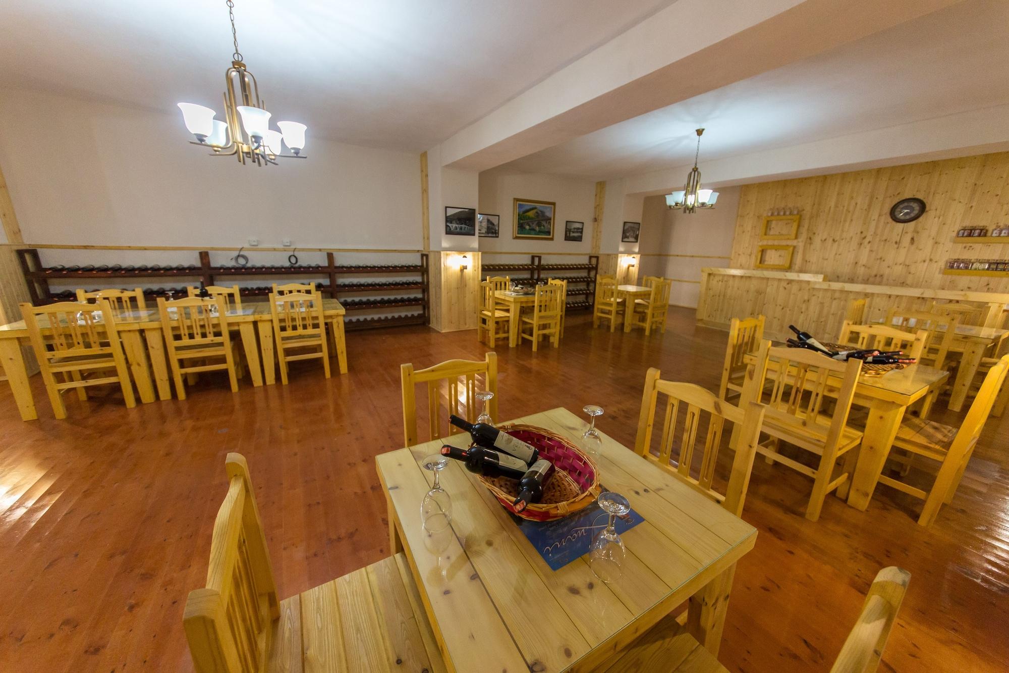 Hotel Belagrita Berat Luaran gambar