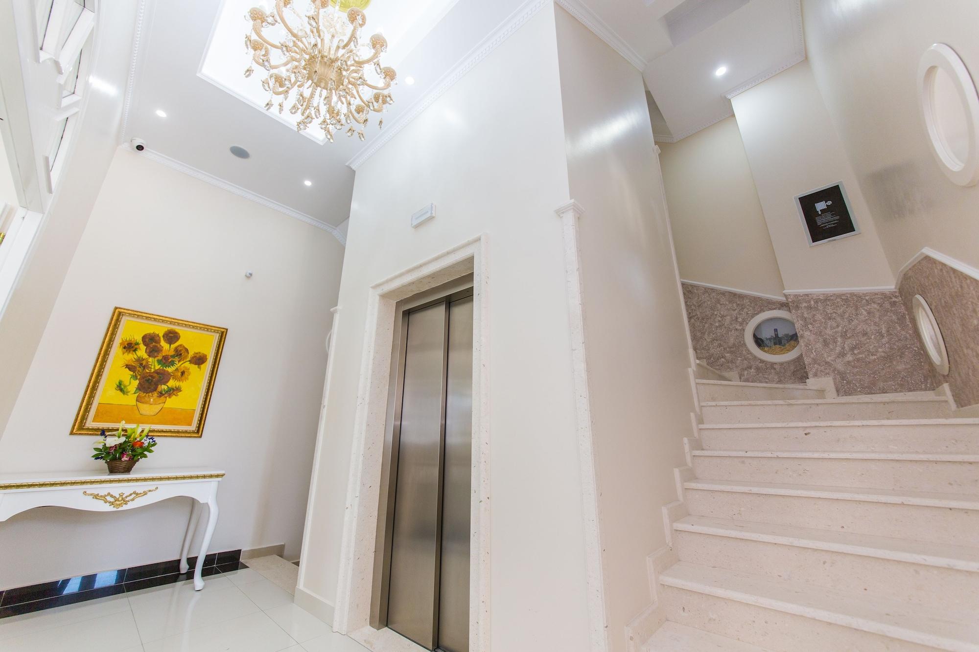 Hotel Belagrita Berat Luaran gambar